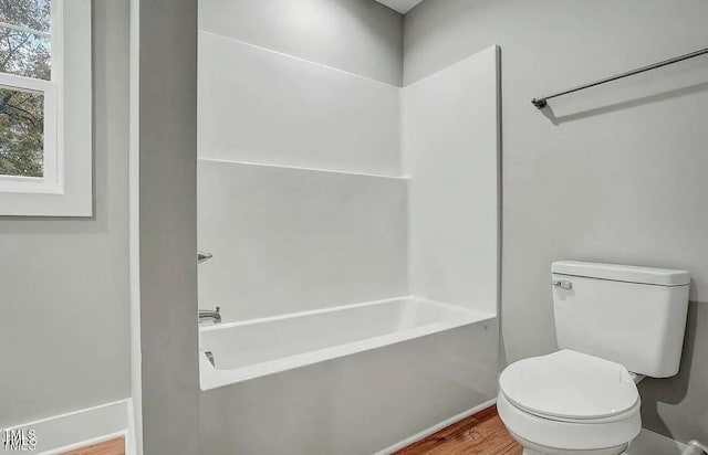 900 Woodrow St S, Wilson, NC 27893 - full bath featuring bathing tub / shower combination and wood finished floors