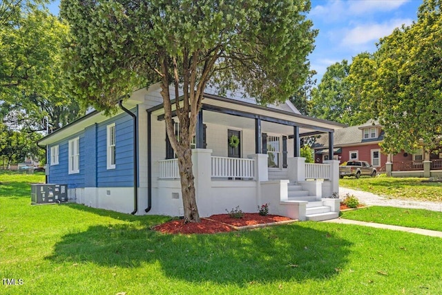 813 N Main St, Burlington, NC 27217 - bungalow-style house with covered porch and a front yard