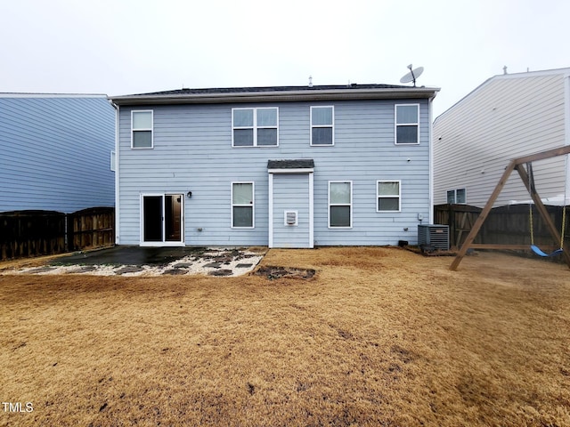 302 Glenview Ln, Durham, NC 27703 - back of property with a fenced backyard and a patio