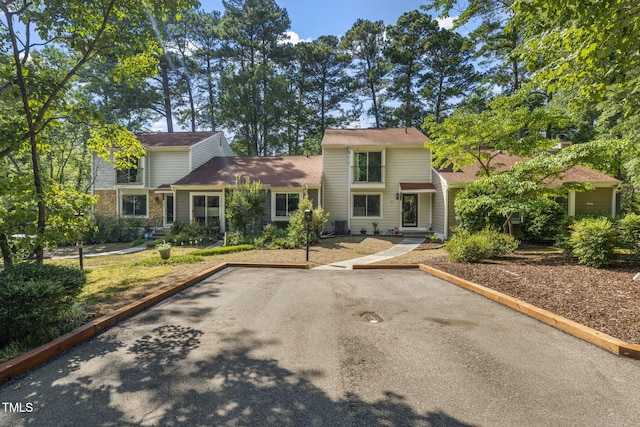 5805 Mapleridge Rd, Raleigh, NC 27609 - photo 2