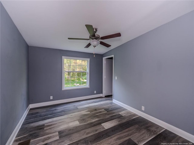 40 Ella Bell Rd, Clarkton, NC 28433 - unfurnished room featuring a ceiling fan and wood finished floors