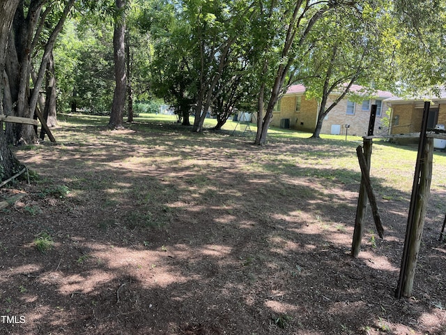 417 Sunnyview Rd, Henderson, NC 27536 - view of yard