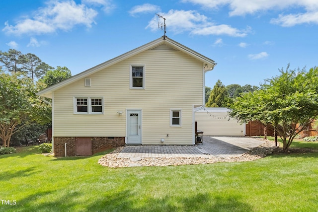 6608 Quiet Cove Ct, Raleigh, NC 27612 - rear view of property with a patio area, a lawn, and crawl space