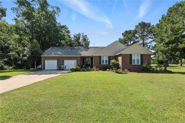 720 Lamb Rd, Lumberton, NC 28358 - photo 1