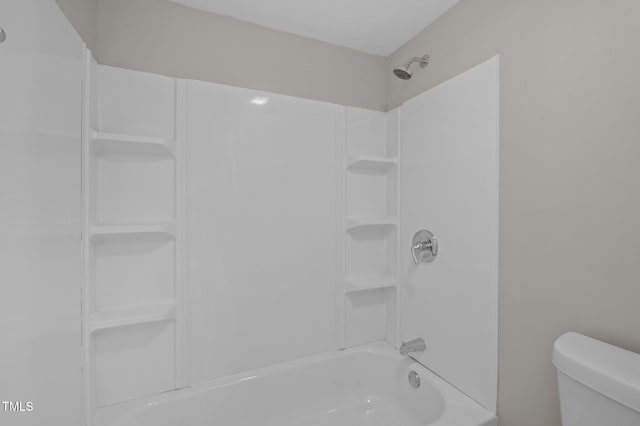 500 Umstead Dr Unit 103E, Chapel Hill, NC 27516 - full bath with toilet and tub / shower combination