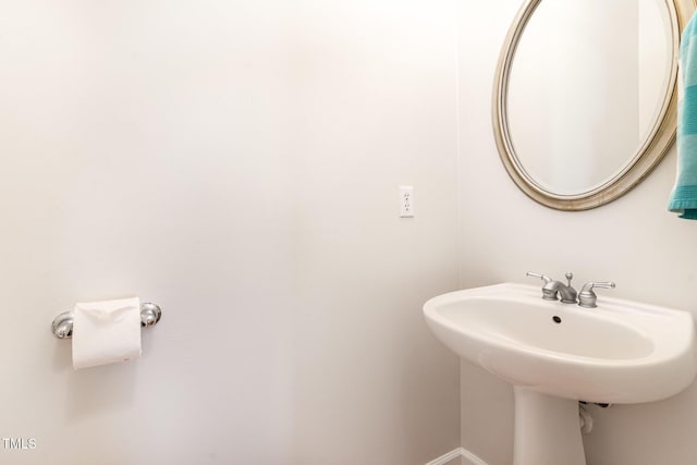 4060 Barton Park Pl, Raleigh, NC 27613 - bathroom featuring baseboards