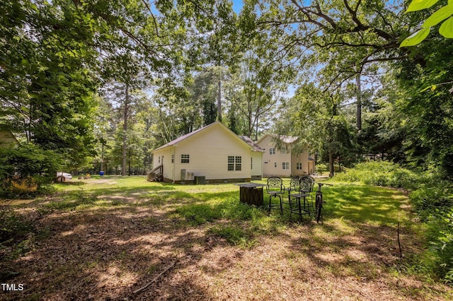 116 Justice St, Chapel Hill, NC 27516 - view of grassy yard