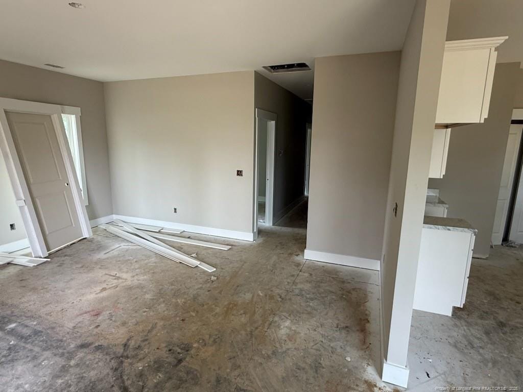 707 N Wilson Ave, Dunn, NC 28334 - view of empty room