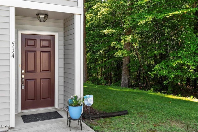 534 Hobkirks Pl, Durham, NC 27704 - entrance to property with a yard