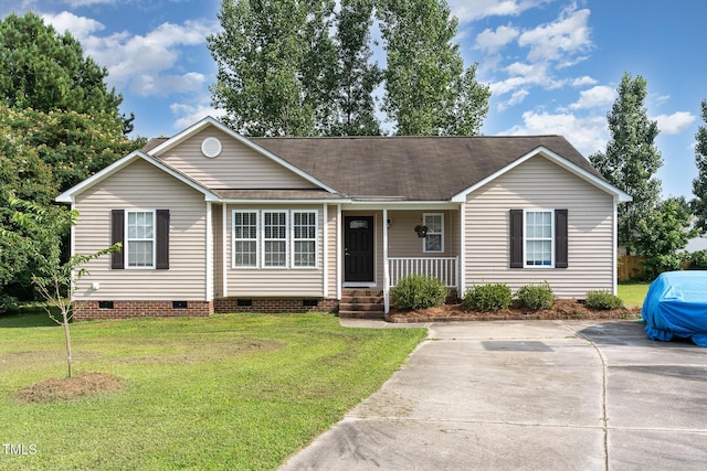 432 Barn View Ct, Fuquay Varina, NC 27526 - view of front of house featuring crawl space, covered porch, roof with shingles, and a front yard