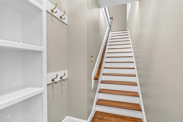 105 Bathgate Ln, Cary, NC 27513 - staircase featuring wood finished floors and baseboards