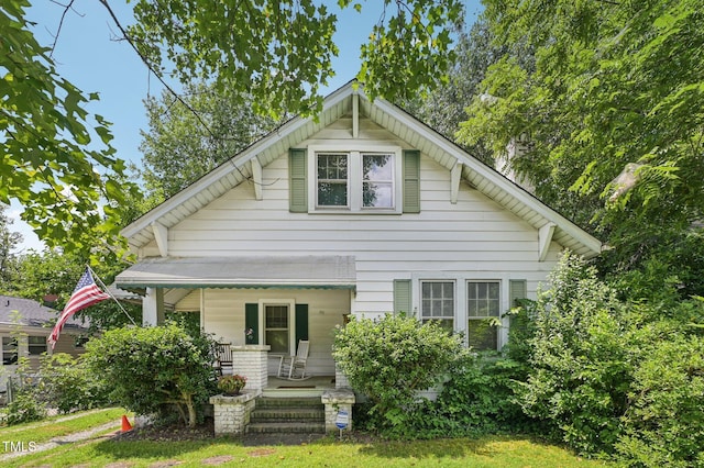 711 W Club Blvd, Durham, NC 27701 - view of front of house with a porch