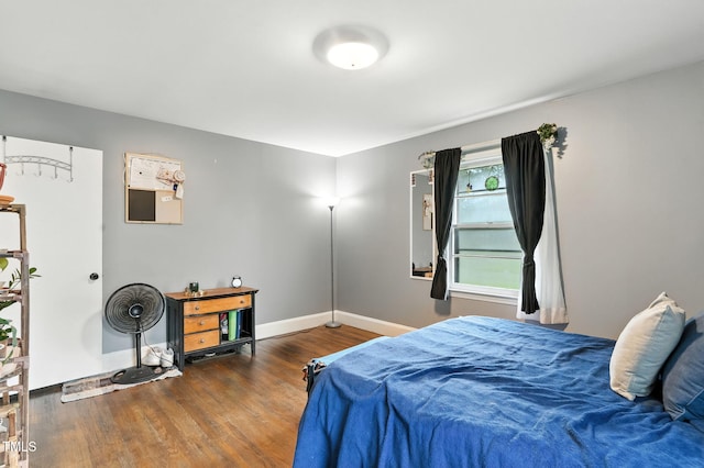 1015 S 1st St, Smithfield, NC 27577 - bedroom with wood finished floors and baseboards