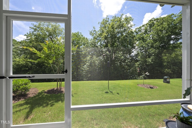 1125 Surveyor Dr, Durham, NC 27703 - view of grassy yard