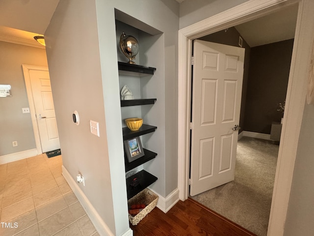 510 Glenwood Ave Unit 606, Raleigh, NC 27603 - corridor featuring baseboards and built in features