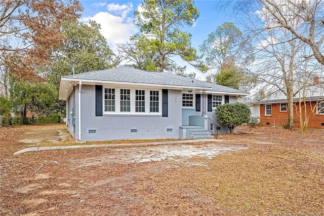 334 Richmond Dr, Fayetteville, NC 28304 - bungalow-style house with crawl space, brick siding, and roof with shingles