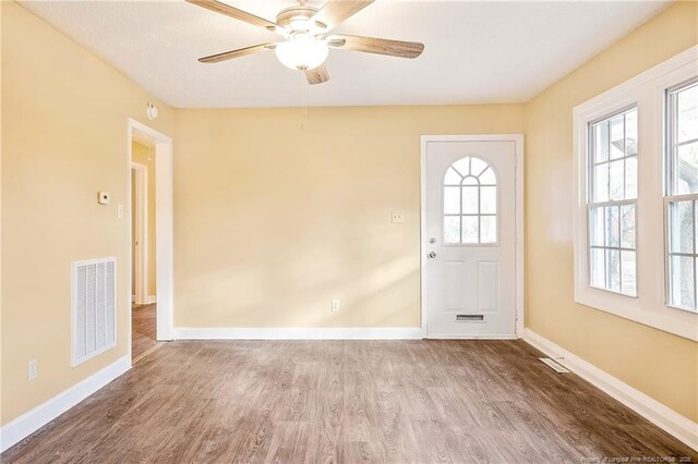 334 Richmond Dr, Fayetteville, NC 28304 - foyer with wood finished floors and a ceiling fan