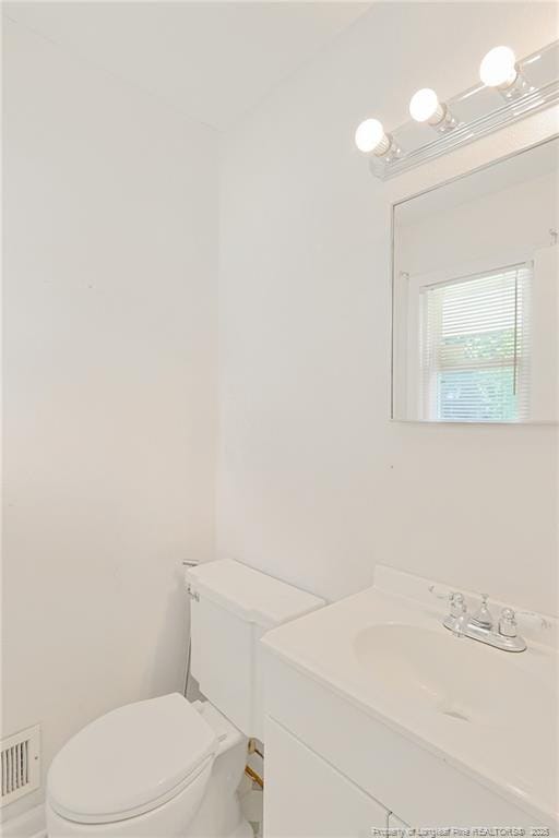 636 Berwick Dr, Fayetteville, NC 28314