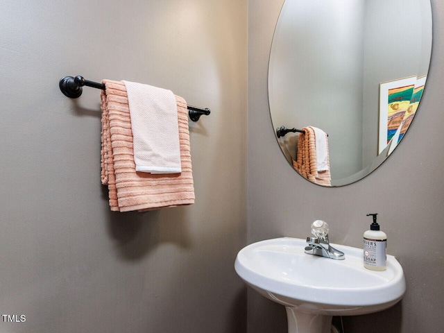 1103 Mallory Ln, Durham, NC 27713 - bathroom featuring a sink