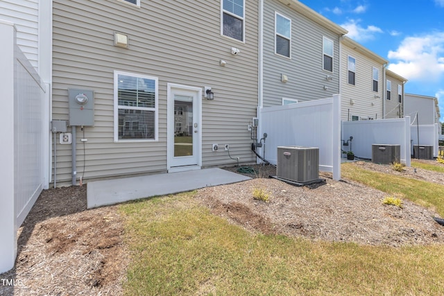 4949 Microcline Trl, Raleigh, NC 27610 - back of house