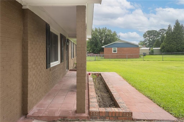 2408 Crabtree Ct, Fayetteville, NC 28304 - view of yard