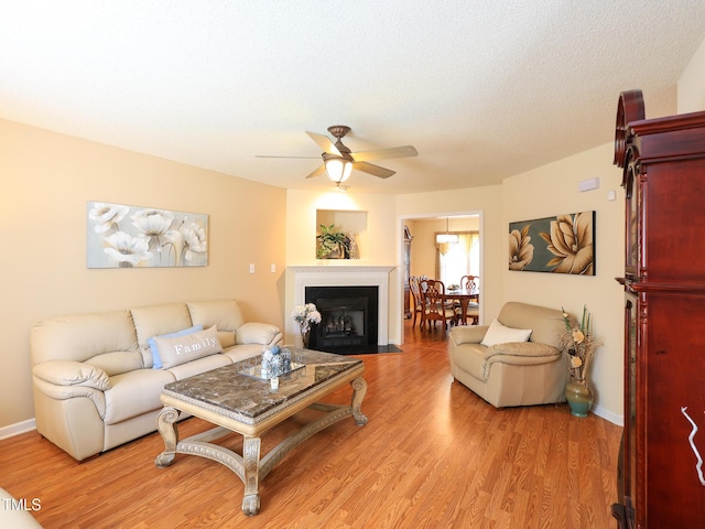412 Onondaga Ct, Holly Springs, NC 27540 - photo 4
