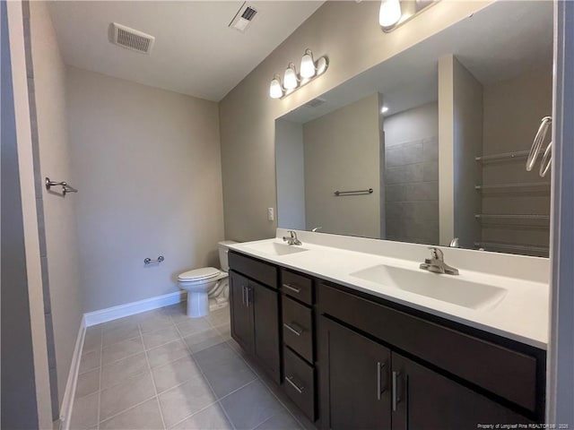 240 Gallery Dr Unit 303, Spring Lake, NC 28390 - photo 2