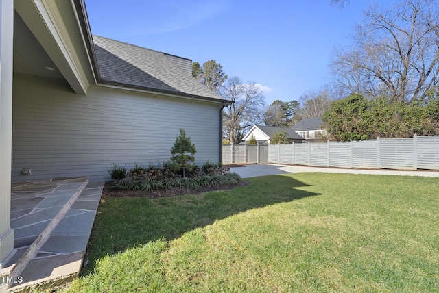 625 Glascock St, Raleigh, NC 27604 - view of yard featuring a patio area