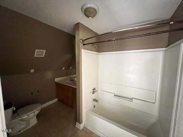 162 Black Horse Ln, Kittrell, NC 27544 - full bath featuring washtub / shower combination and vanity