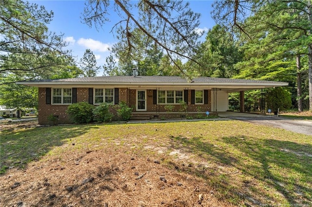 395 N Gaines St, Southern Pines, NC 28387 - photo 2