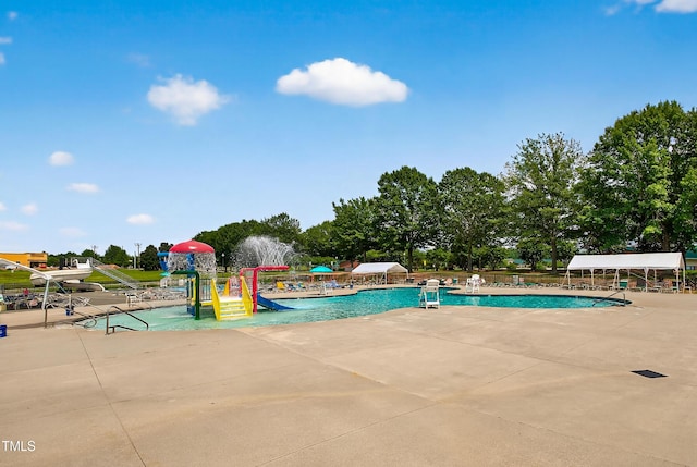 159 Forsyth Pkwy, Clayton, NC 27520 - community pool featuring a patio area and a water play area