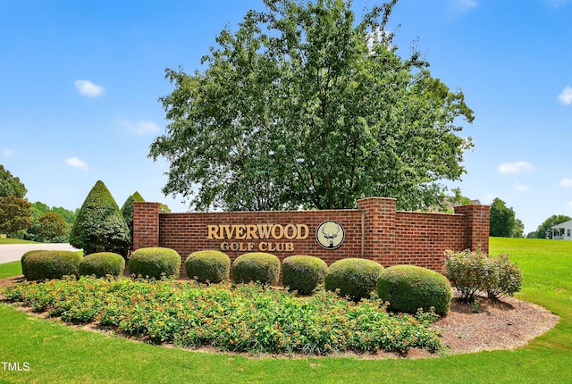 159 Forsyth Pkwy, Clayton, NC 27520 - community sign featuring a lawn