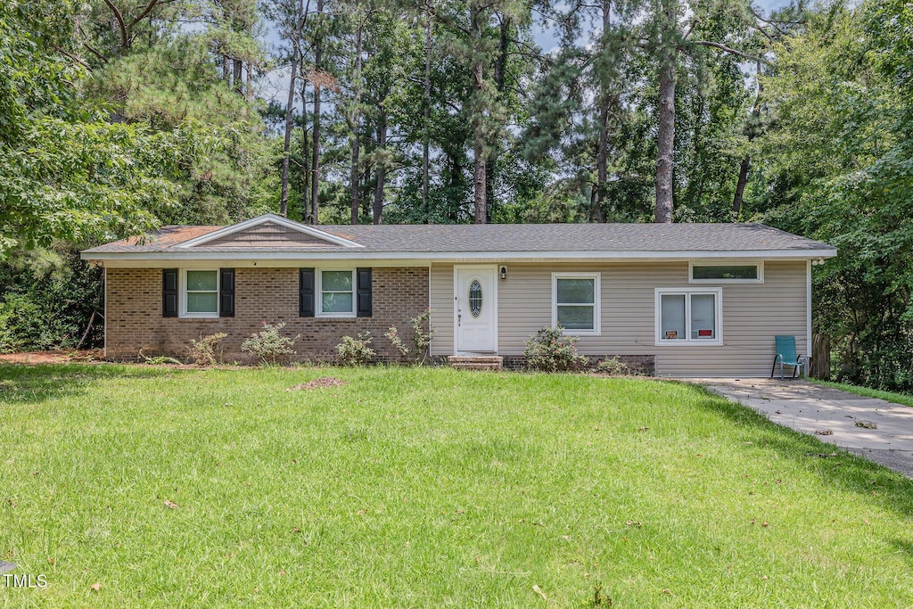 209 Treadway Ct, Fayetteville, NC 28311 - photo 1