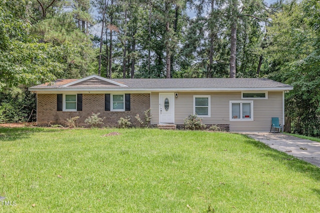209 Treadway Ct, Fayetteville, NC 28311 - photo 1
