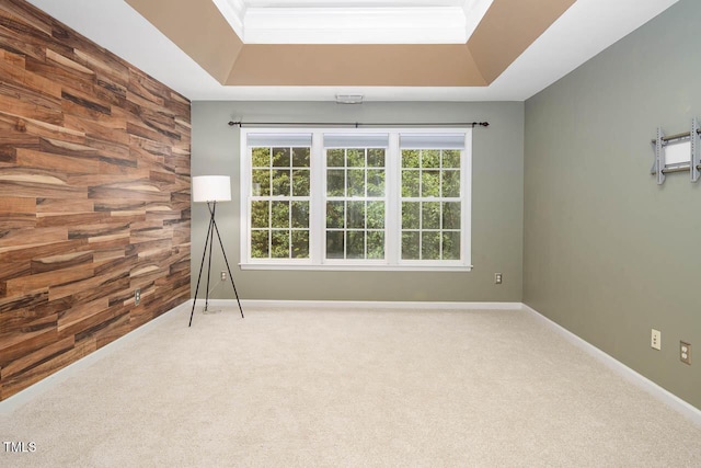 515 Wellingham Dr, Durham, NC 27713 - carpeted empty room featuring a tray ceiling and baseboards