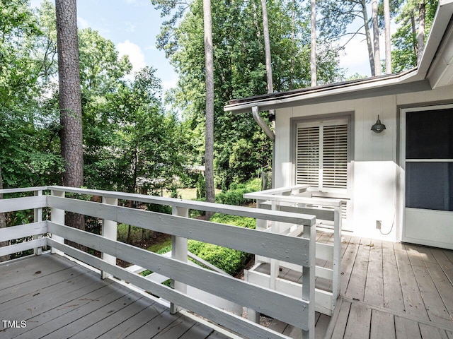 3205 Dell Dr, Raleigh, NC 27609 - view of deck