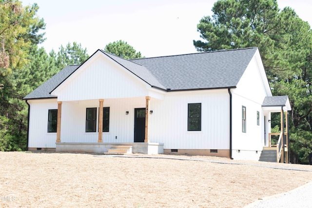 341 Rev Henderson Rd, Henderson, NC 27537 - modern farmhouse style home with crawl space, covered porch, and a shingled roof