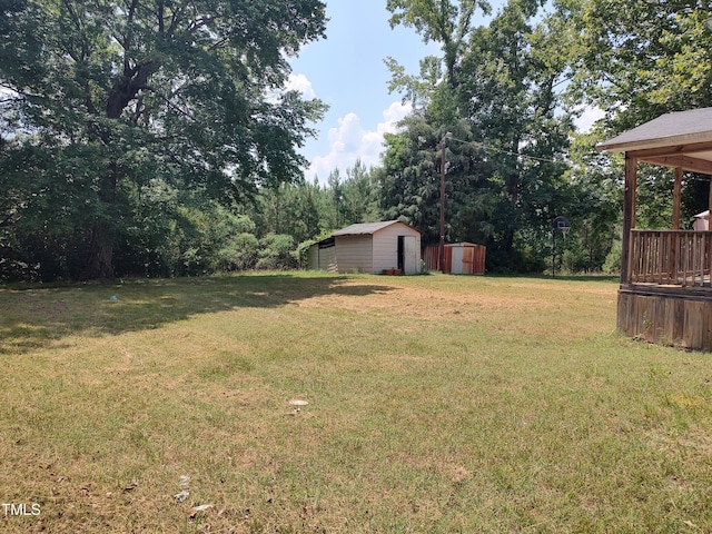 1161 Morgan Rd, Henderson, NC 27537 - view of grassy yard with a storage unit