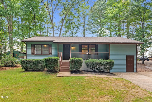 424 Shawnee Dr, Louisburg, NC 27549 - photo 1