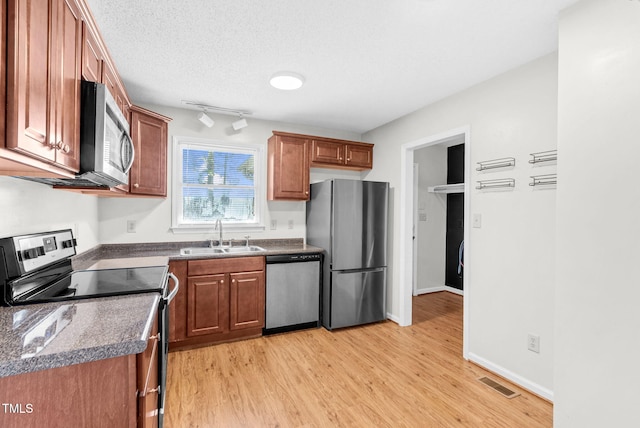424 Shawnee Dr, Louisburg, NC 27549 - photo 12