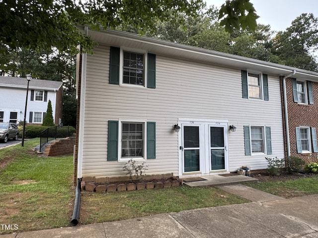 1136 Nottingham Cir, Cary, NC 27511 - photo 2
