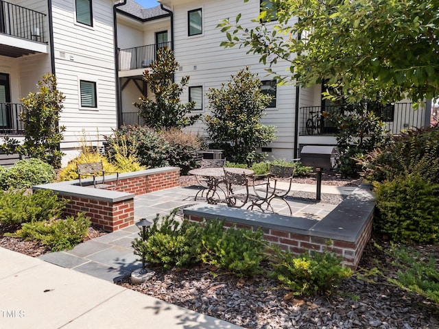 607 Smedes Pl Unit A, Raleigh, NC 27605 - view of patio