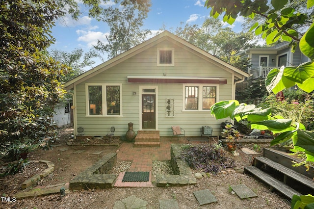 513 Cutler St, Raleigh, NC 27603 - bungalow-style house featuring entry steps
