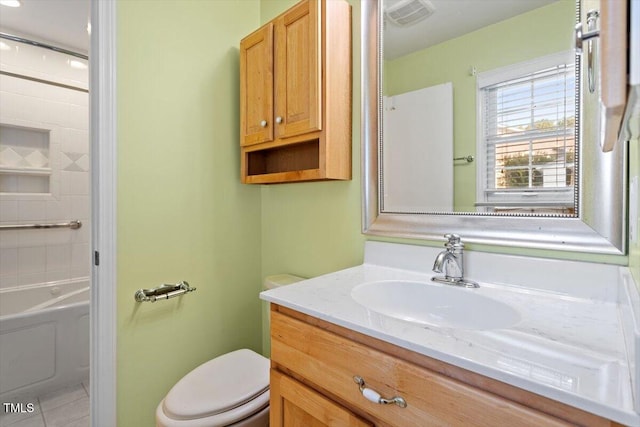 821 Northclift Dr, Raleigh, NC 27609 - bathroom with vanity and bathing tub / shower combination