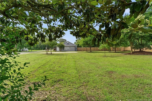 705 Bullard St, Roseboro, NC 28382 - photo 4