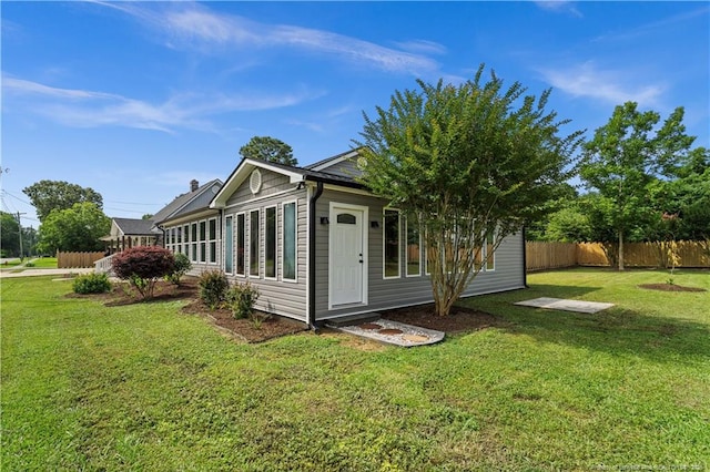 705 Bullard St, Roseboro, NC 28382 - photo 9