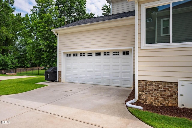 309 N Mason St, Apex, NC 27502 - garage featuring driveway