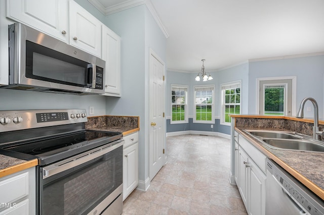1128 Castle Dr, Graham, NC 27253 - photo 12