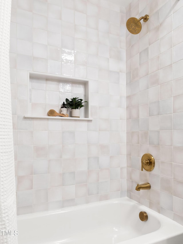 110 Mossbark Ln, Chapel Hill, NC 27514 - full bath featuring bathing tub / shower combination
