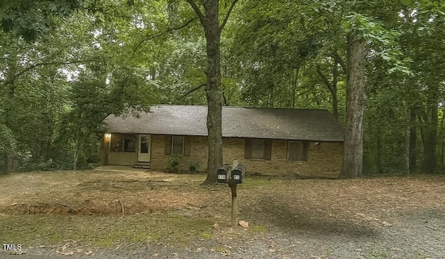 51 Cedar Ct, Chapel Hill, NC 27516 - view of front facade